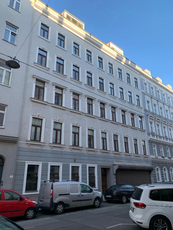 3-Bedroom Apartment In Central Wien Eksteriør bilde